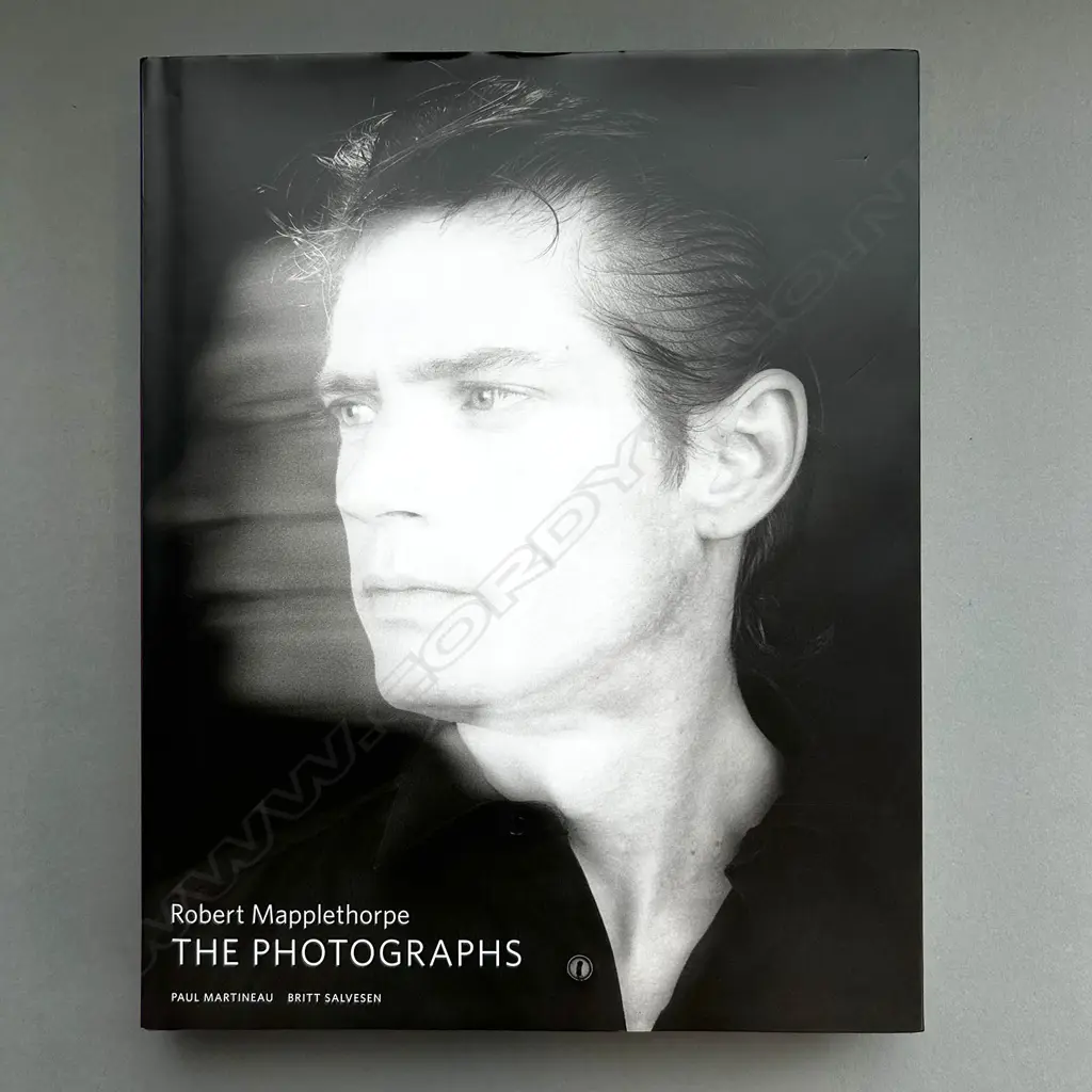 ROBERT MAPPLETHORPE: THE PHOTOGRAPHS Image 1++